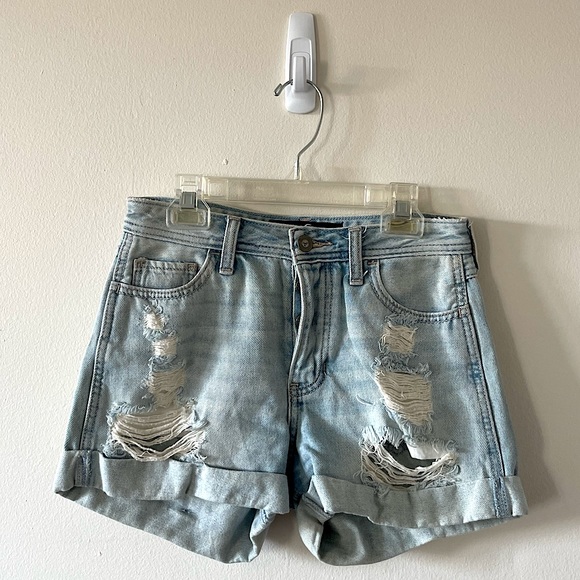 Hollister High-Rise Boyfriend Short - Picture 1 of 2